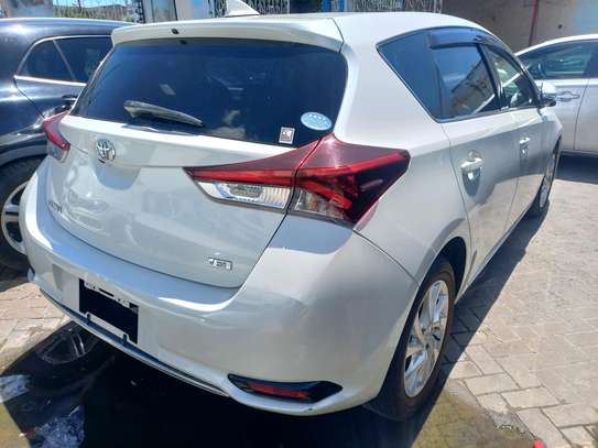 TOYOTA AURIS 1800CC 2017 MODEL. image 5