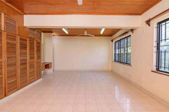 4 Bed Townhouse in Nyali Area image 7