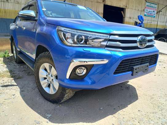 TOYOTA HILUX DOUBLE CUBIN 2018 NEW IMPORT. image 1
