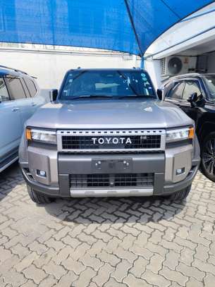 Toyota Land Cruiser Prado Diesel 2024 250series image 12