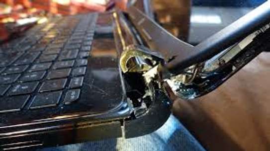 broken laptop hidges fixing image 1