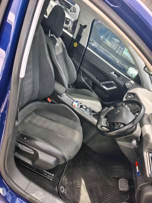 PEUGEOT 308 image 4