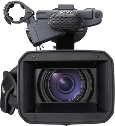 Sony HDR-AX2000 Handycam camcorder image 6