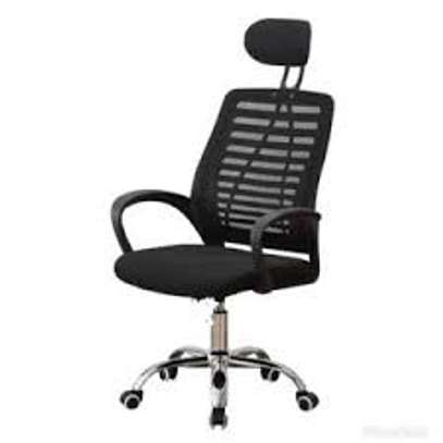 OFFICE CHAIRS WITH HEADREST image 1