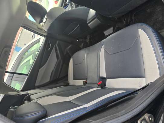 SUBARU XV HYBRID image 9