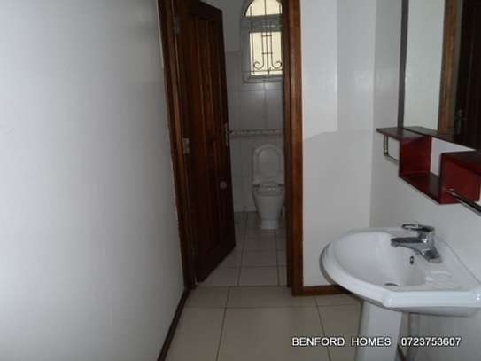 Serviced 2 Bed Apartment with En Suite in Nyali Area image 10