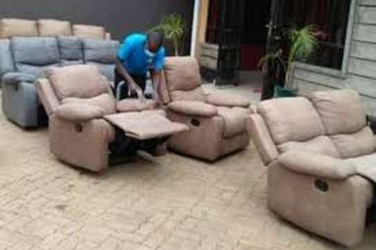 Sofa set/Carpet & Home cleaning services in South C, South B image 7