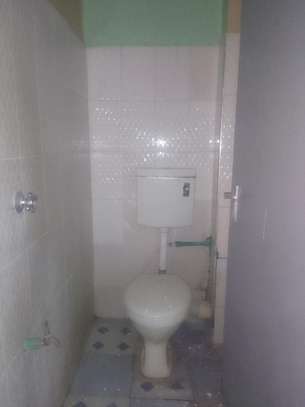 Bedsitter apartment to let at Ngong road image 4