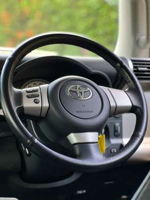 Toyota FJ Cruiser image 9