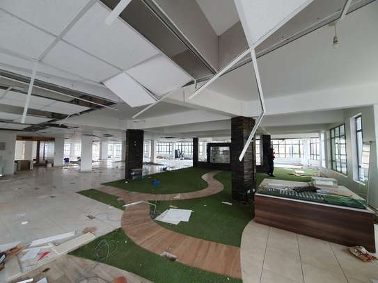 5,250 ft² Office with Backup Generator in Westlands Area image 3
