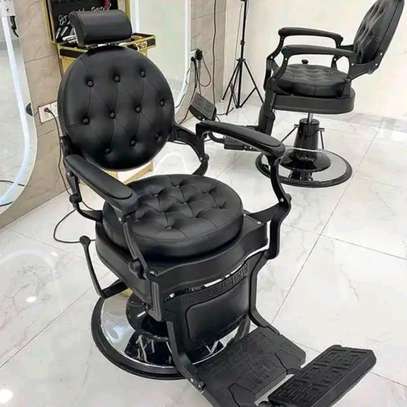 Supreme black barber chair image 1