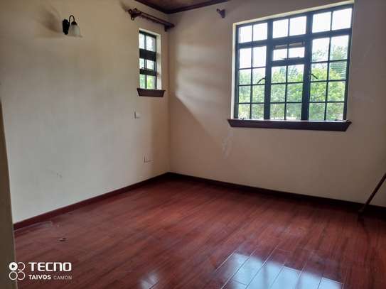 6 Bed House with En Suite at Off Ruaka Rd image 8