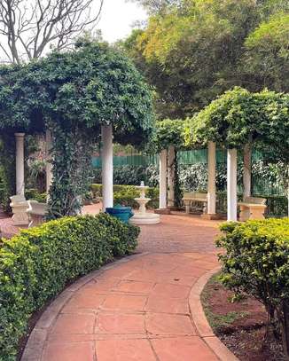 3 Bed Apartment with En Suite in South C image 16