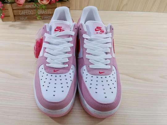 New Airforce 1pink with all sizes available image 1