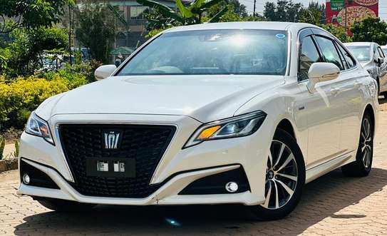 2018 TOYOTA CROWN ATHLETE WITH LOW DEPOSIT OF 450K ONLY image 2