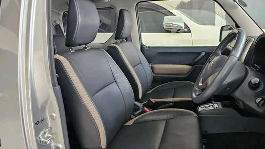 Suzuki Jimny auto Petrol 4x4 1300cc 2018 image 9