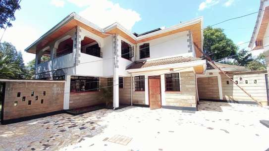 5 bedroom house for rent in Nyari image 2