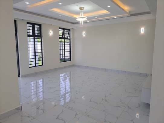 4 Bed House with En Suite at Varsityville Estate image 3