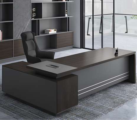 Office Desk: 1800mm Boss Desk with Drawers image 4