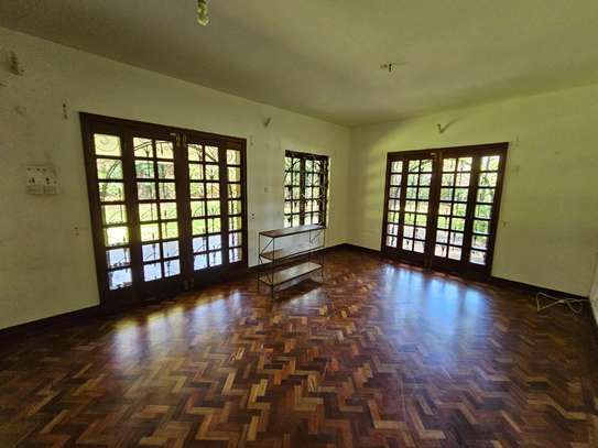4 Bed House with En Suite in Nyali Area image 22