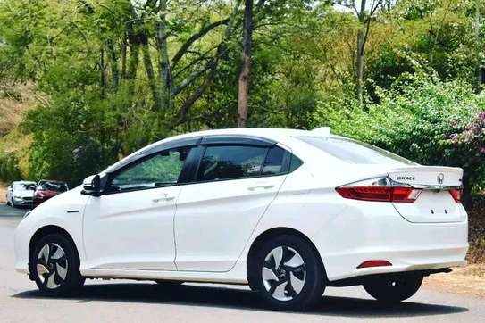 HONDA GRACE 2016MODEL. image 5