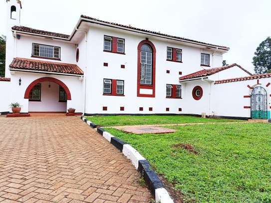 4 Bed House with En Suite in Rosslyn image 20