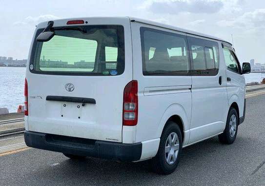 TOYOTA  HIACE 2016 MODEL. image 5