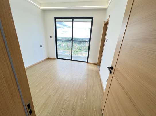 2 Bed Apartment with En Suite in Lavington image 9