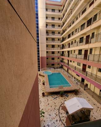 Serviced 3 Bed Apartment with Swimming Pool in Kilimani image 10