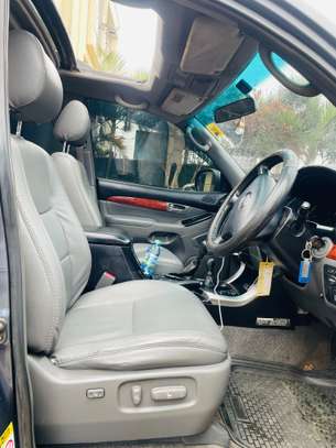Toyota Prado image 5