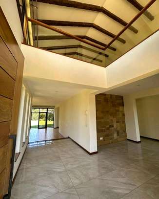 4 bedrooms Villa for Sale in Karen Nairobi. image 8