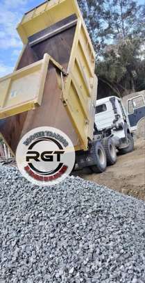HIGH QUALITY STONE,SAND AND BALLAST FOR SALE image 7