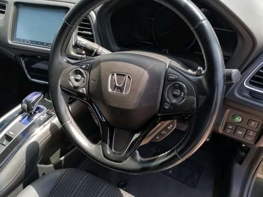 Honda vezzel hybrid jungle green image 11