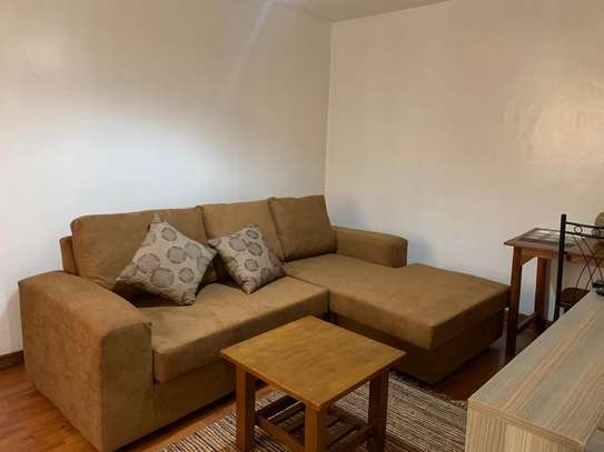 Fully Furnished and Serviced 1 Bedroom apartment in kilimani image 2