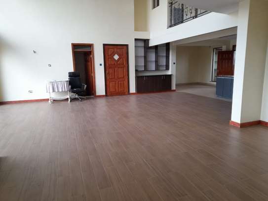 4bedroom Penthouse +Dsq available image 2