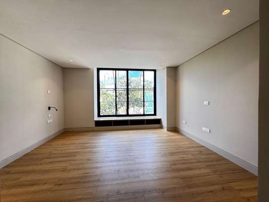 5 Bed Townhouse with En Suite in Westlands Area image 17