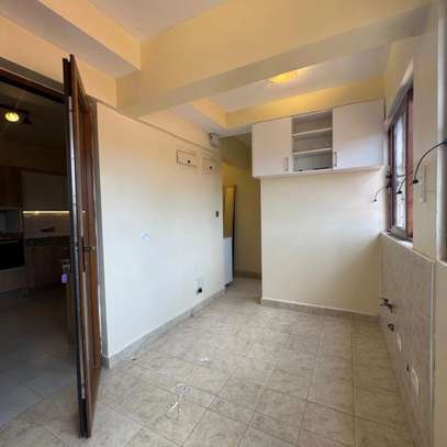 3 Bed Apartment with En Suite in Kileleshwa image 2