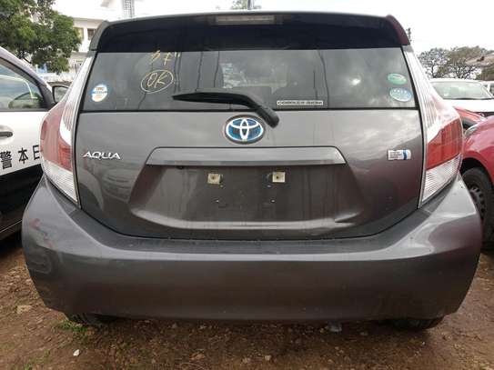 Toyota Aqua (hybrid) for sale in kenya image 9