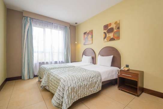 Serviced 2 Bed Apartment with En Suite at Ojijo Road image 10