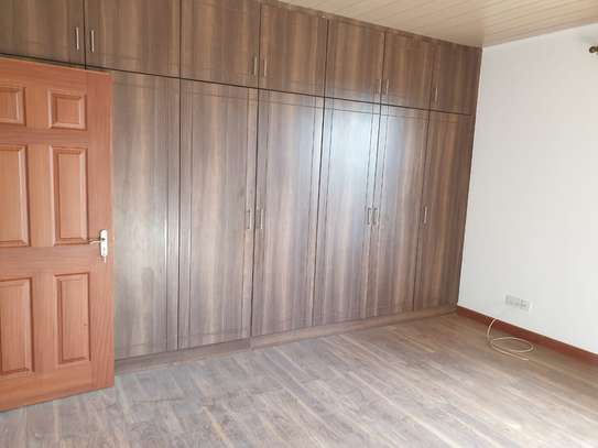 Serviced 3 Bed Apartment with En Suite at Kileleshwa image 10