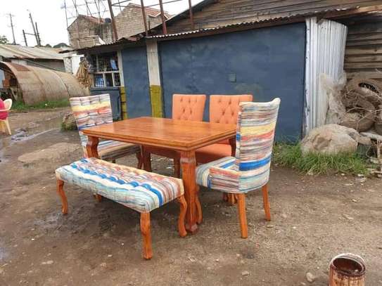 Fully tufted dining table with 6 or 8 chairs image 7