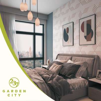 Serviced Studio Apartment with En Suite in Garden Estate image 5
