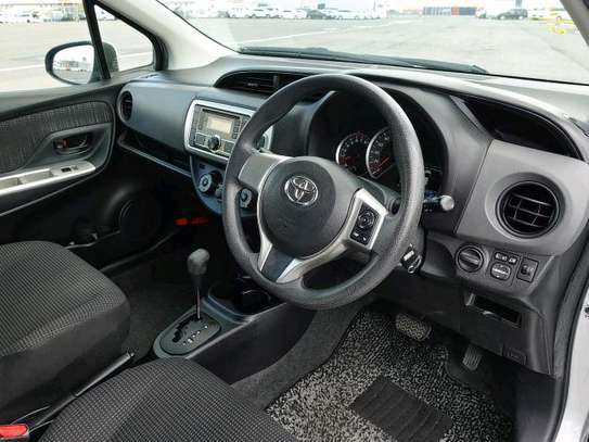 Silver VITZ KDL (MKOPO/HIRE PURCHASE ACCEPTED) image 5