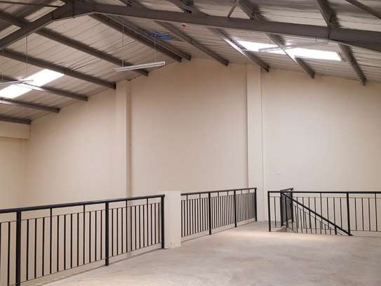 6,200 ft² Warehouse with Parking in Industrial Area image 12