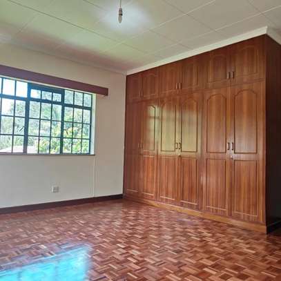 5 Bed House with En Suite at Runda image 5