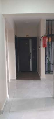 5 Bed Apartment with En Suite at 6Th Avenue Parklands image 17
