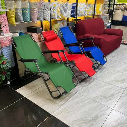 *2-in-1 Beach Lounge Chair & Camping Chair image 5