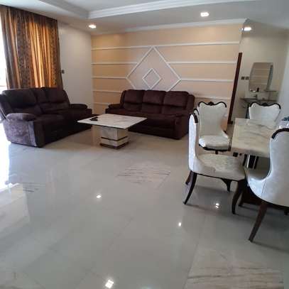 Serviced 3 Bed Apartment with En Suite in Kilimani image 9