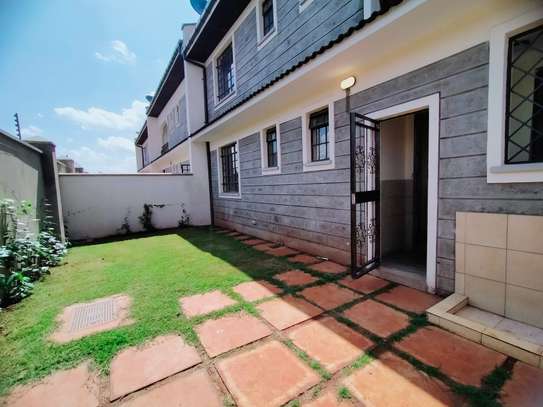 4 Bed House with En Suite in Thika Road image 20
