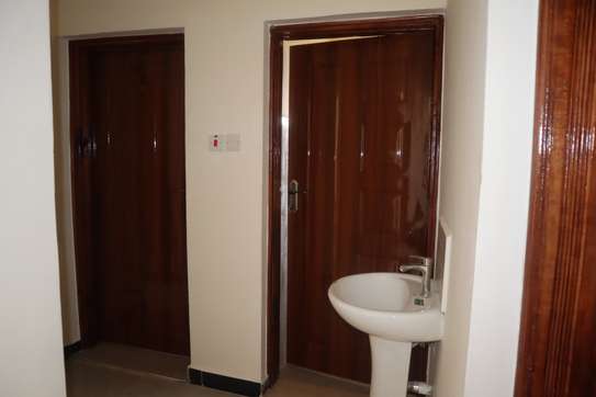 4 Bed House with En Suite in Thika image 9